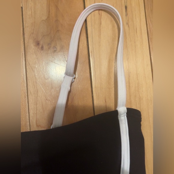 ***SOLD*** ALO AIRBRUSH STREAMLINED DRESS - Picture 4 of 10